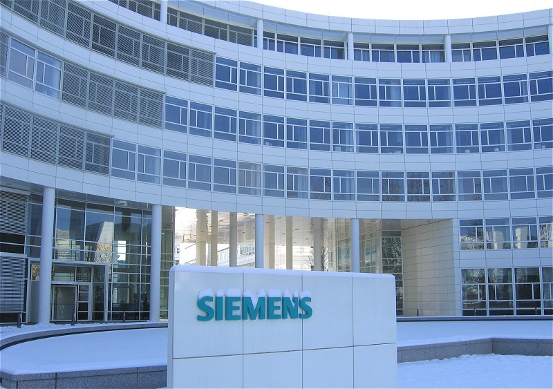 Siemens відмовився постачати обладнання в Україну, щоб не втратити замовлення в РФ – Коболєв