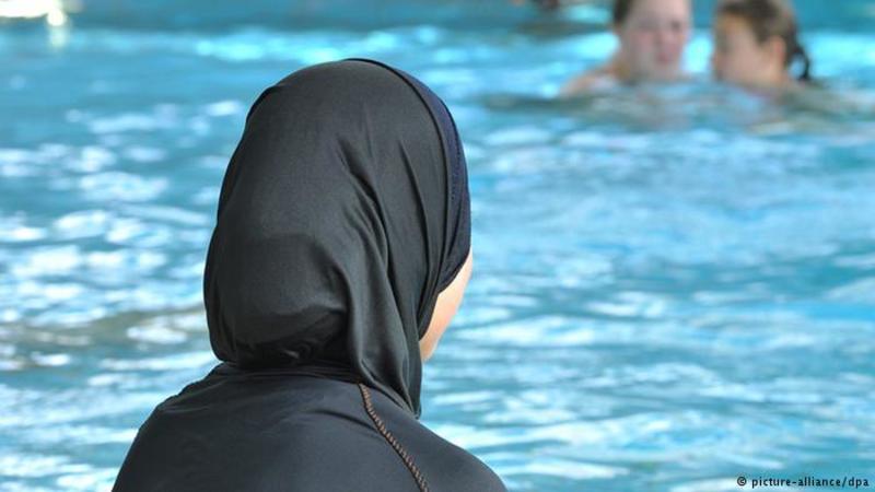Швейцарія мусульманам: «Не приймете нашу культуру - не приймемо вашу заявку на громадянство»