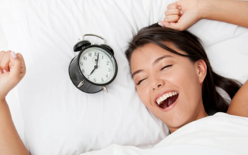 БУДЬТЕ ЗДОРОВІ: 6 правил людей, які не мають проблем зі сном