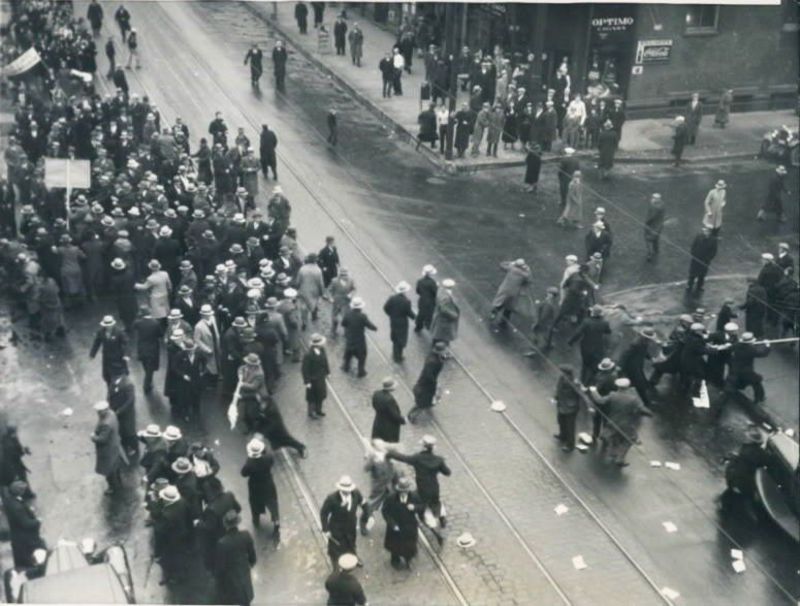 17 грудня 1933 рік: у Чикаго напали на українську маніфестацію