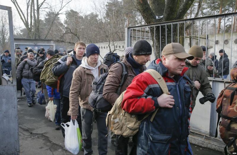 Ukraine’s domestic problems could spark new protests if war ends, Kyiv economist says