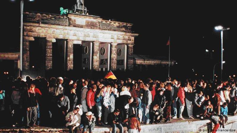 30 років тому впала Берлінська стіна  - як це було