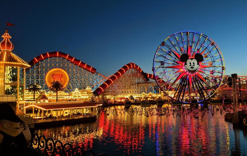 У Disneyland назвали дату відкриття парку