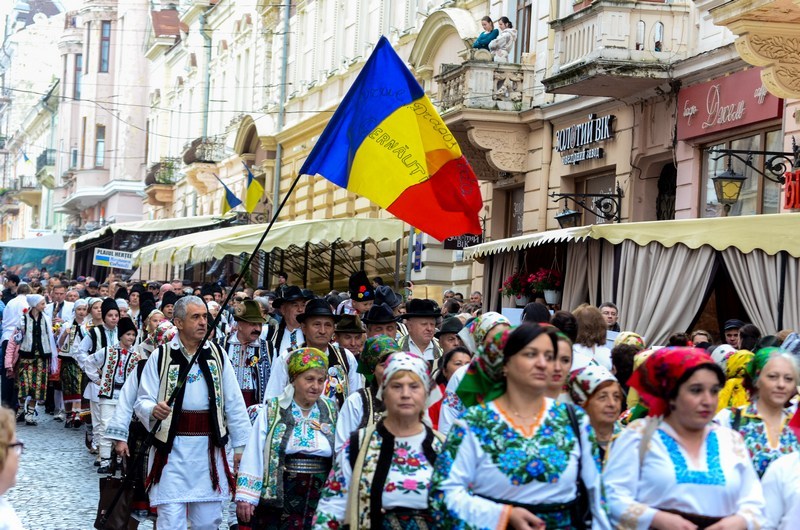 РЄ надасть Україні підтримку у забезпеченні прав нацменшин