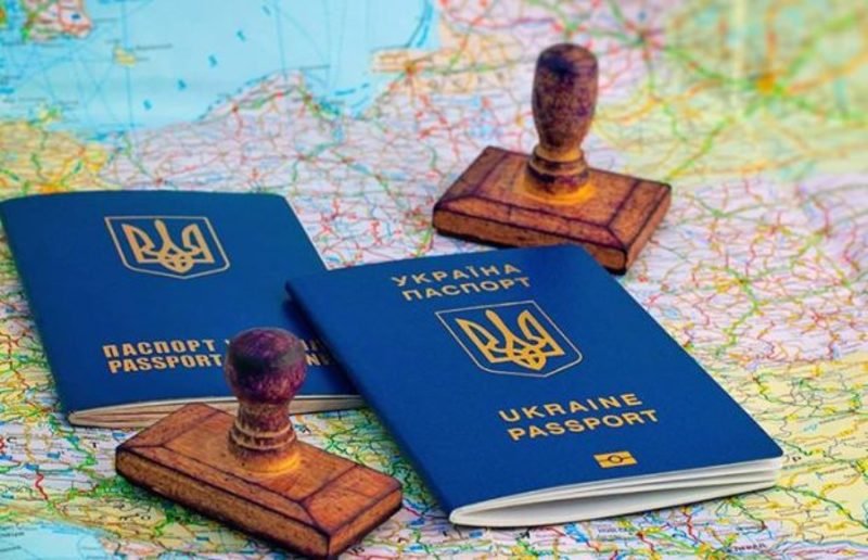 Україна підписала угоду про безвіз ще з однією країною