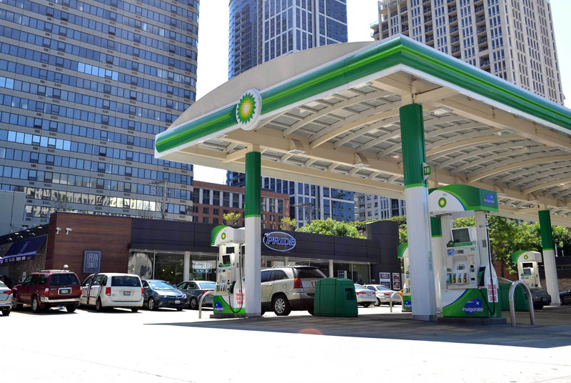 В Іллінойсі середня ціна на бензин перевищує $5 за галон