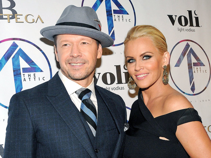Donnie Wahlberg and Jenny McCarthy prepare for move to St. Charles