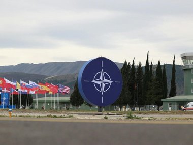 У НАТО розглядають можливість збиття російських ракет біля своїх кордонів