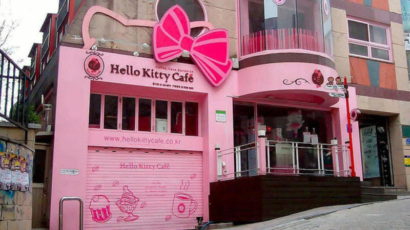 В Сінгапурі відкрили перше у світі кафе Hello Kitty