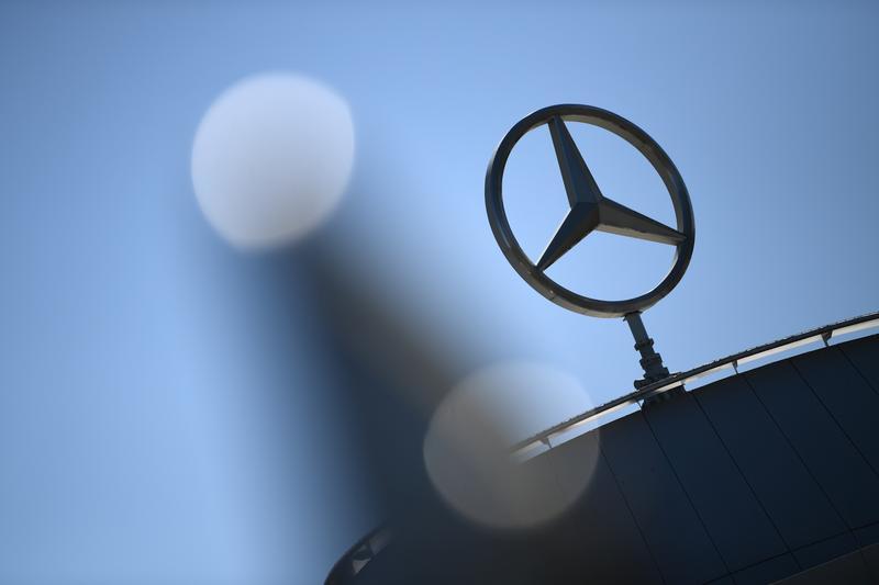 США оштрафували Mercedes на $1,5 млрд
