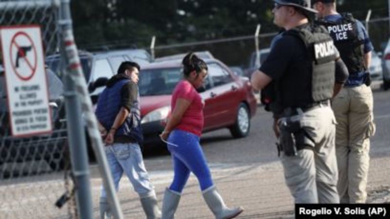 У США міграційна поліція затримала 680 мігрантів