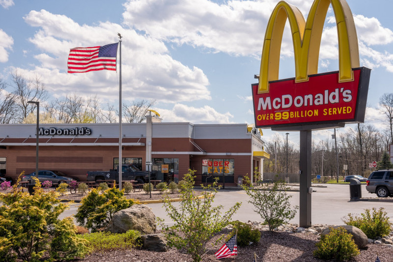 McDonald's вводить обов'язкову вакцинацію для співробітників