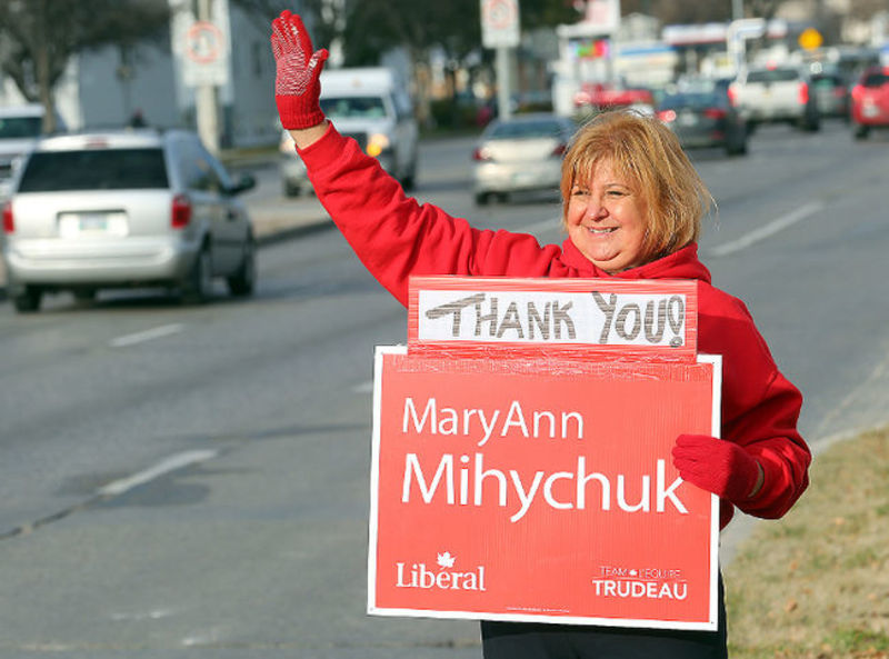 Новий міністр уряду Канади завершила присягу словом "Дякую" (відео)