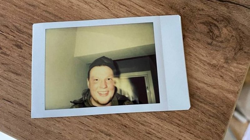 Росіянин сфотографував себе на Polaroid і залишив фото в пограбованій квартирі