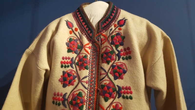 Exhibition shows how Ukrainian immigrants braved the cold in Canada