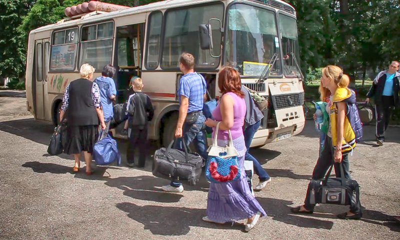 Багато біженців з Донбасу хочуть працювати в Білорусі