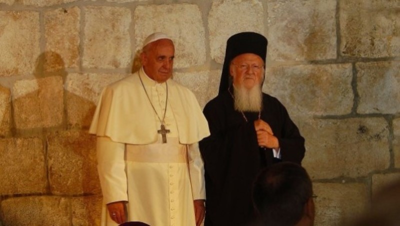 Папа Римський зустрівся з патріархом Константинопольським
