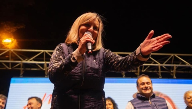 Викладачка українського походження стала мером аргентинського міста Апостолес