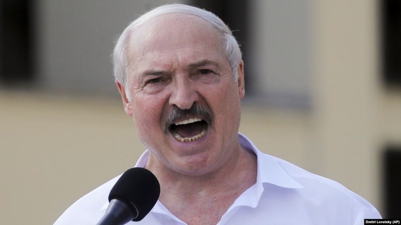 Лукашенко: Білорусь закриває кордон з Литвою та Польщею, з Україною – посилює