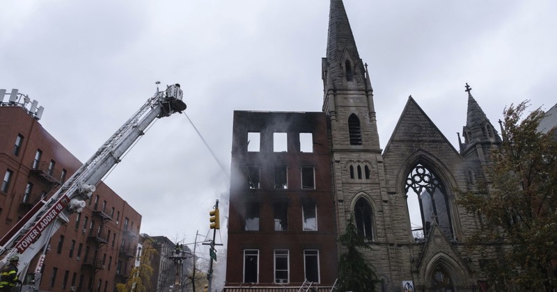 У Нью-Йорку масштабна пожежа знищила церкву 19 сторіччя
