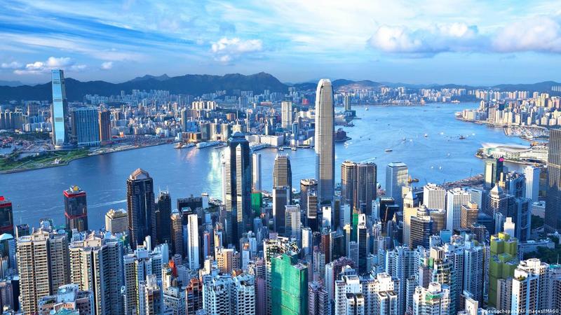 Хочуть привабити туристів: Гонконг роздасть 500 тисяч безкоштовних авіаквитків