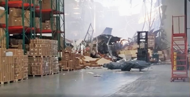Момент катастрофи F-16 біля військової бази в Каліфорнії потрапив на відео