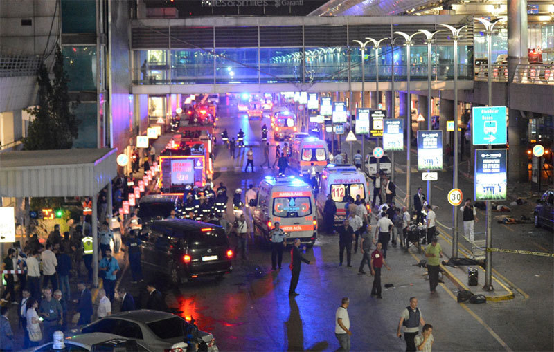 Внаслідок теракту в Стамбулі загинула українка - МЗС
