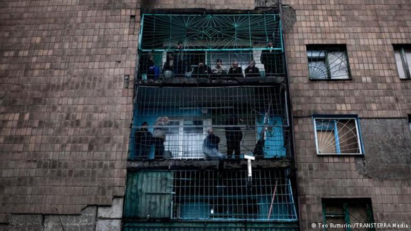 Donetsk clinic faces cold amid fighting