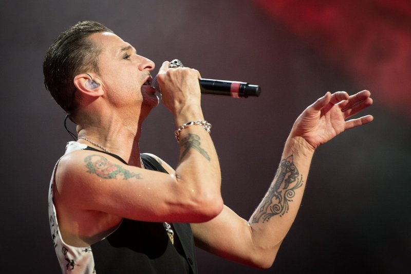 В Україні ексклюзивно вийде платівка за участі соліста Depeche Mode