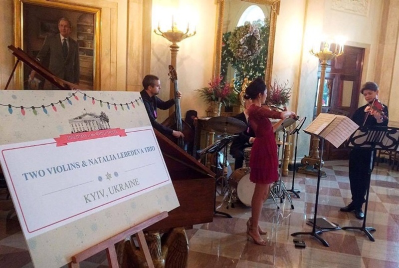 Ukrainian musicians perform ‘Shchedryk' at the White House
