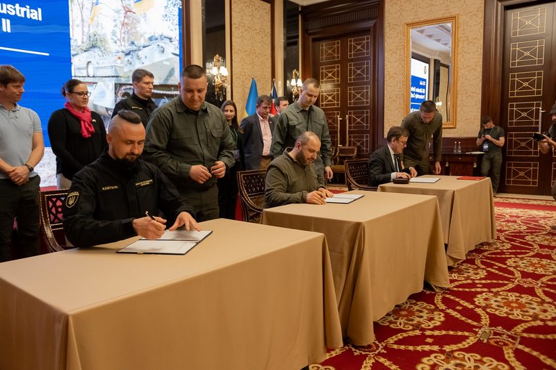 Україна та Велика Британія підписали угоду щодо співробітництва у сфері оборони