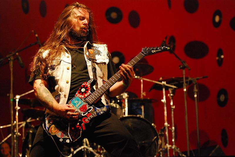Гітарист Sepultura записався з українською групою