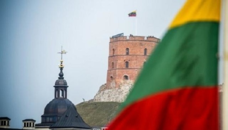 У Литві пропонують позбавляти громадянства за підтримку РФ