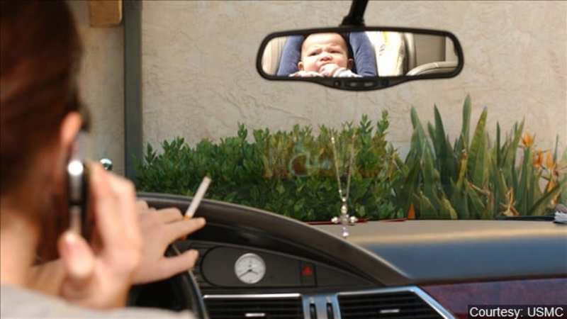 Новий закон Іллінойсу забороняє палити в автомобілях у присутності неповнолітніх