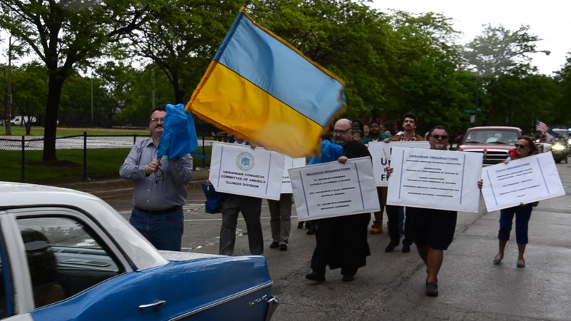 Перший парад до Дня поминання в Українській околиці Чикаго