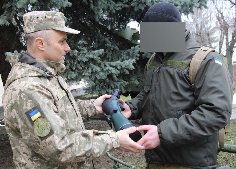 Українська діаспора придбала для ЗСУ оптичний прилад спостереження