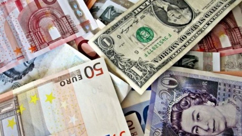 НБУ спрощує порядок ввезення готівкової іноземної валюти в Україну
