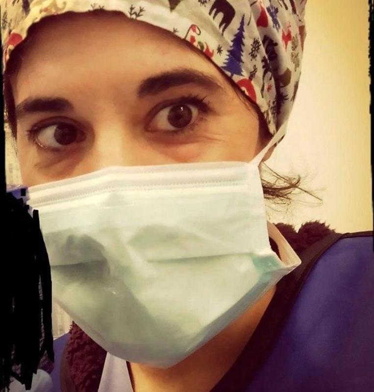 В Італії молода медсестра наклала на себе руки через коронавірус