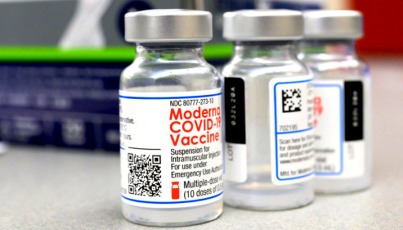 Данські вчені виявили рідкісний побічний ефект вакцини Moderna