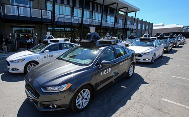 Компанія Uber запустила безпілотне таксі у США