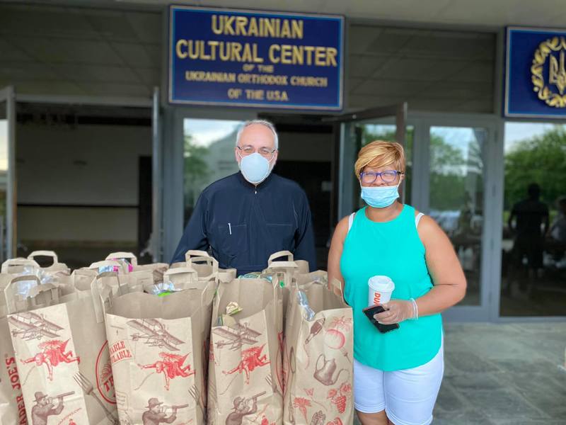 Українська церква в США роздала понад 800 продуктових наборів