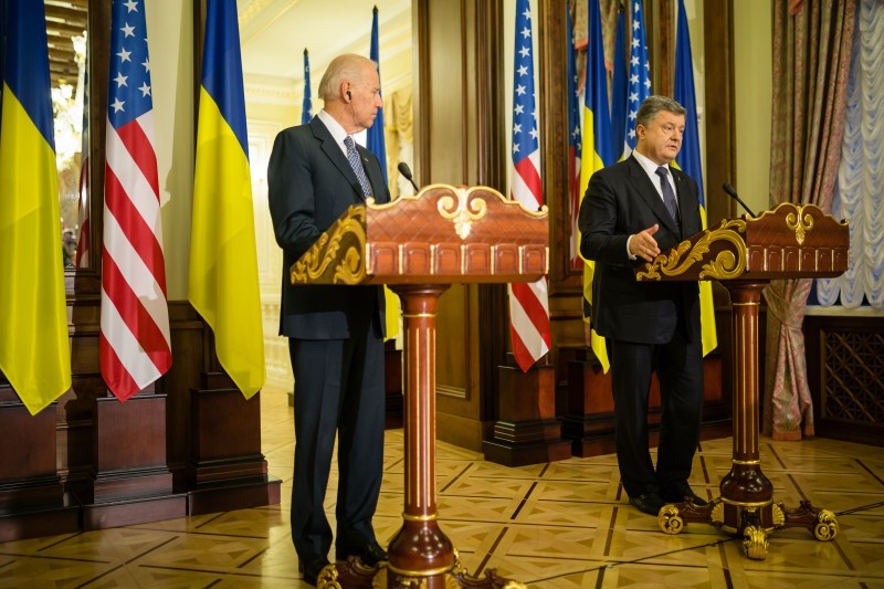 США нададуть Україні $190 млн на боротьбу із корупцією і судову реформу – Байден
