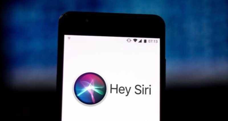 Apple хоче навчити Siri говорити українською
