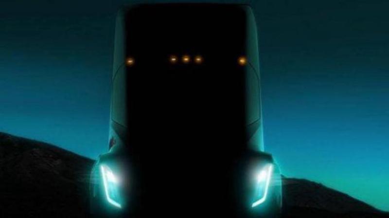 Ілон Маск анонсував презентацію вантажівки Tesla (відео)