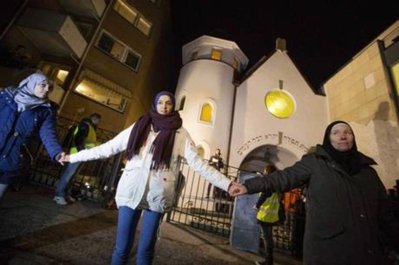 В Норвегії мусульмани підтримали єврейську громаду