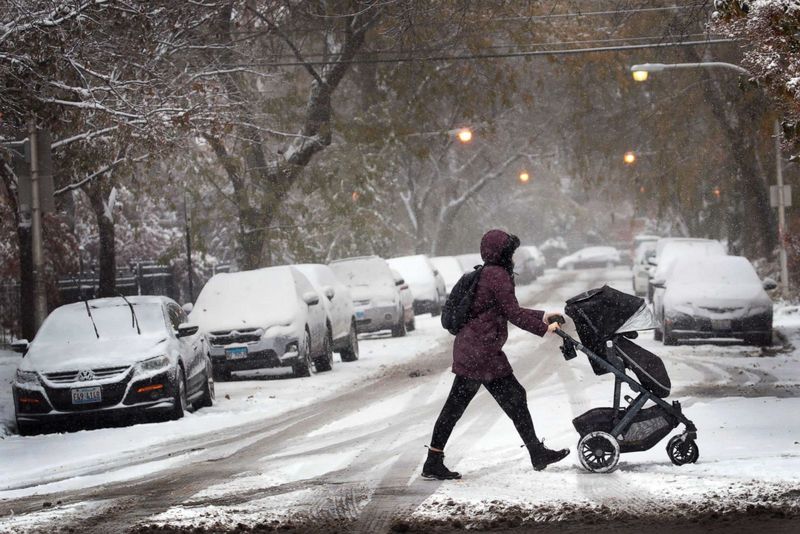 На Чикаго обрушився рекордний снігопад