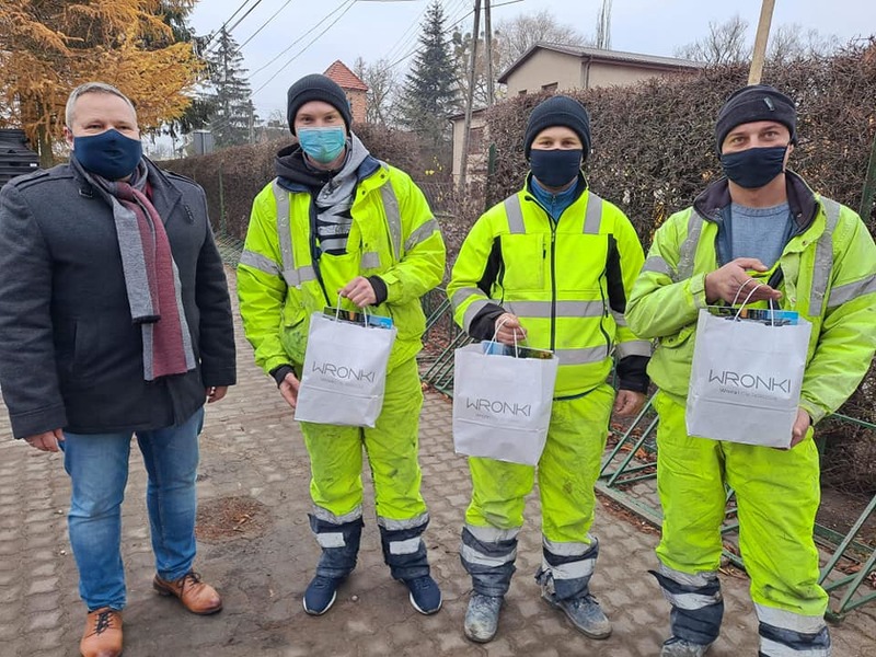 Українські будівельники врятували у Польщі дитину
