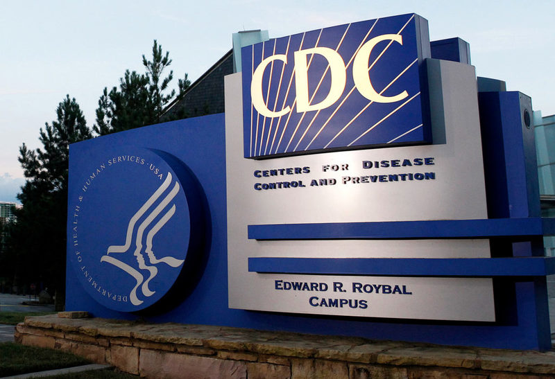 CDC дозволили вводити четверту дозу вакцини від коронавірусу: кому та для чого