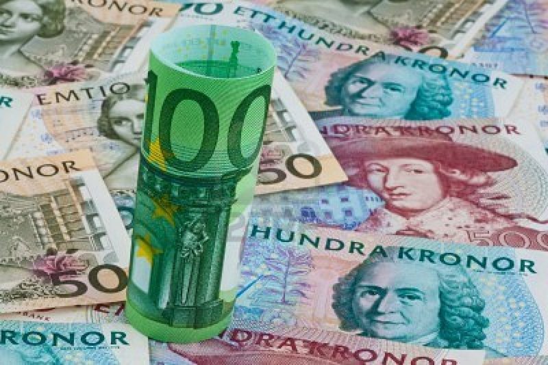 Швеція відмовляється від готівки і знищує мільйони купюр
