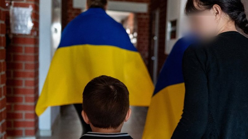 Ще шістьох українських дітей з родинами повернули з окупації